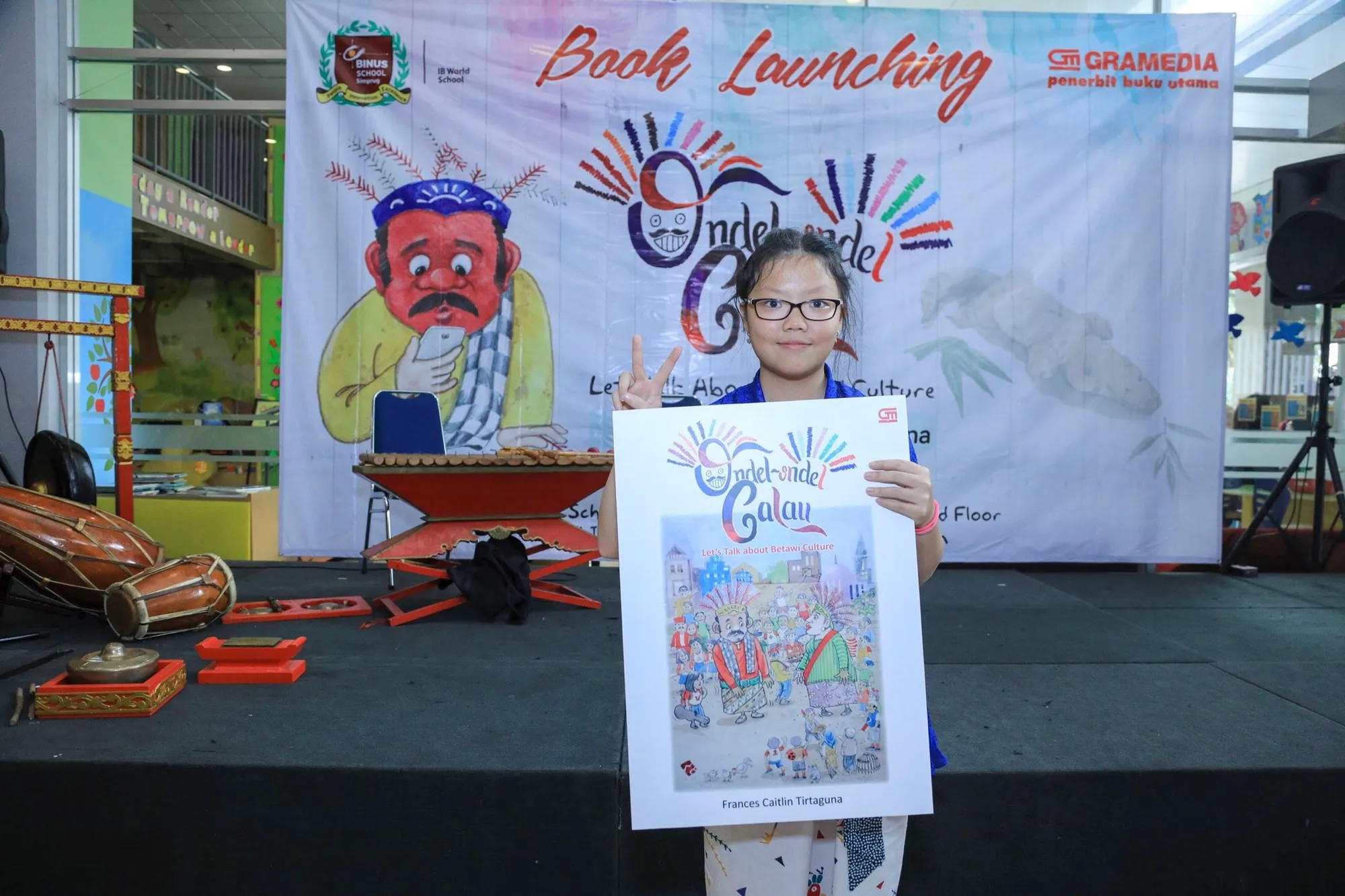 Frances Caitlin Tirtaguna menemukan ide bikin novel ketika terjebak macet (Credit: Dok. Pribadi)