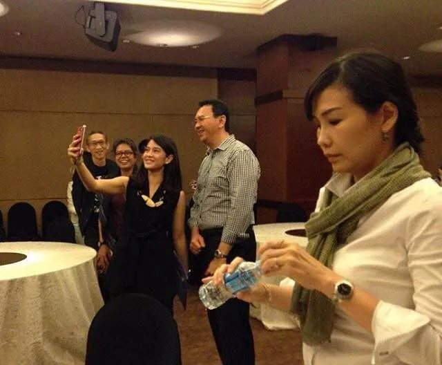 Ahok Berfoto Dengan Dian Sastro © Instagram