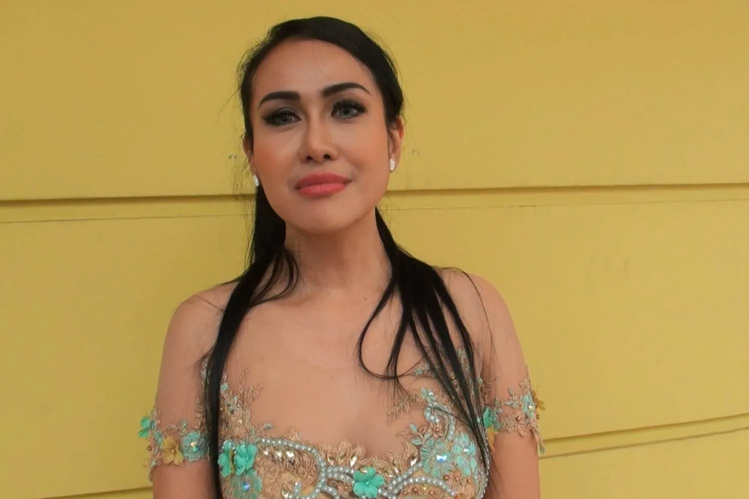 Ratu Meta ingin bawa ibunya naik haji © KapanLagi.com®/Mathias Purwanto
