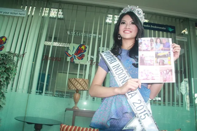 Anindya menjelaskan alasan menggunakan kaos palu arit. ©KapanLagi.com®/Abbas Aditya