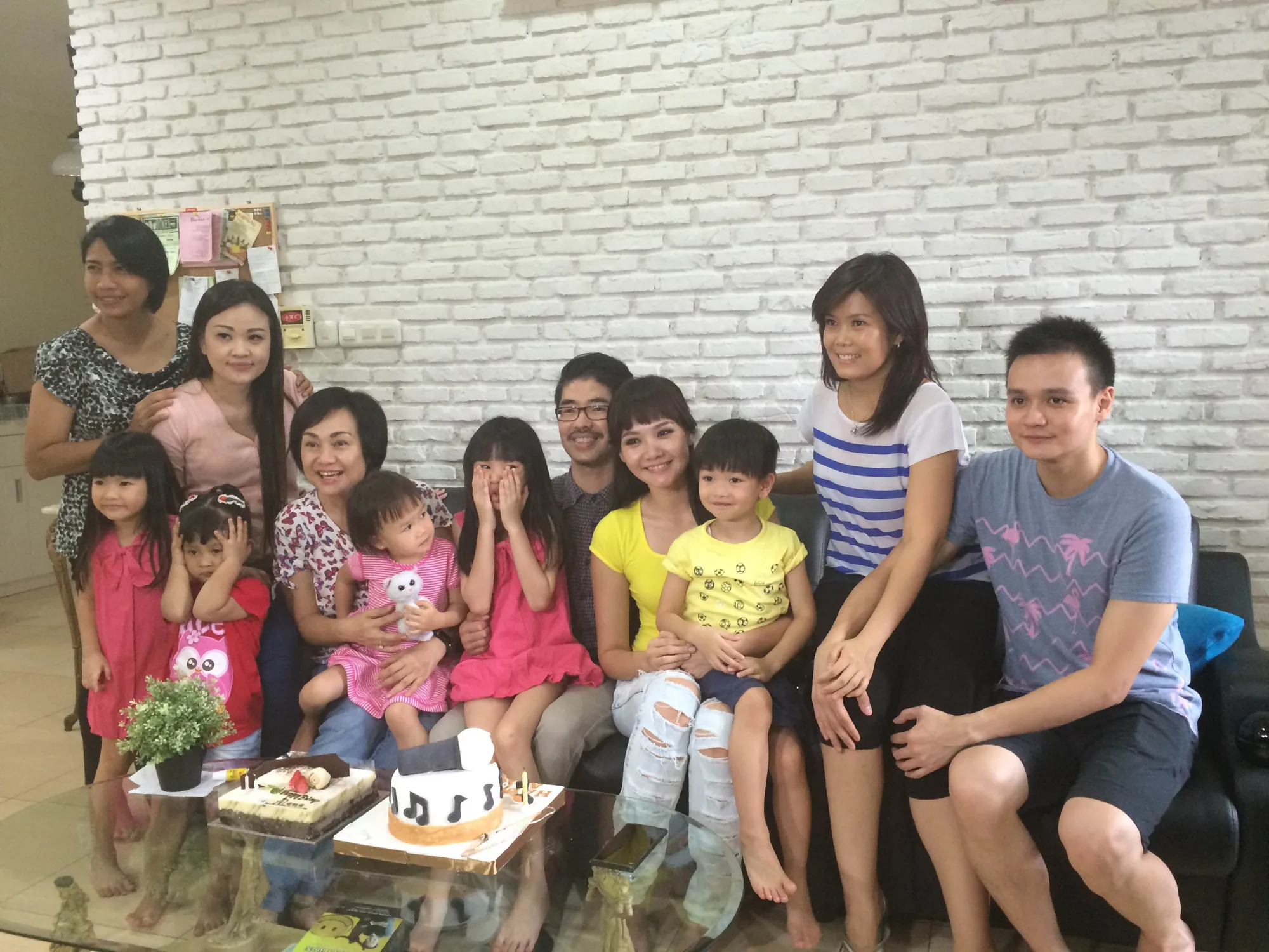 Alena Wu dapat surprise dari keluarga © KapanLagi.com®/Nuzulur Rakhmah