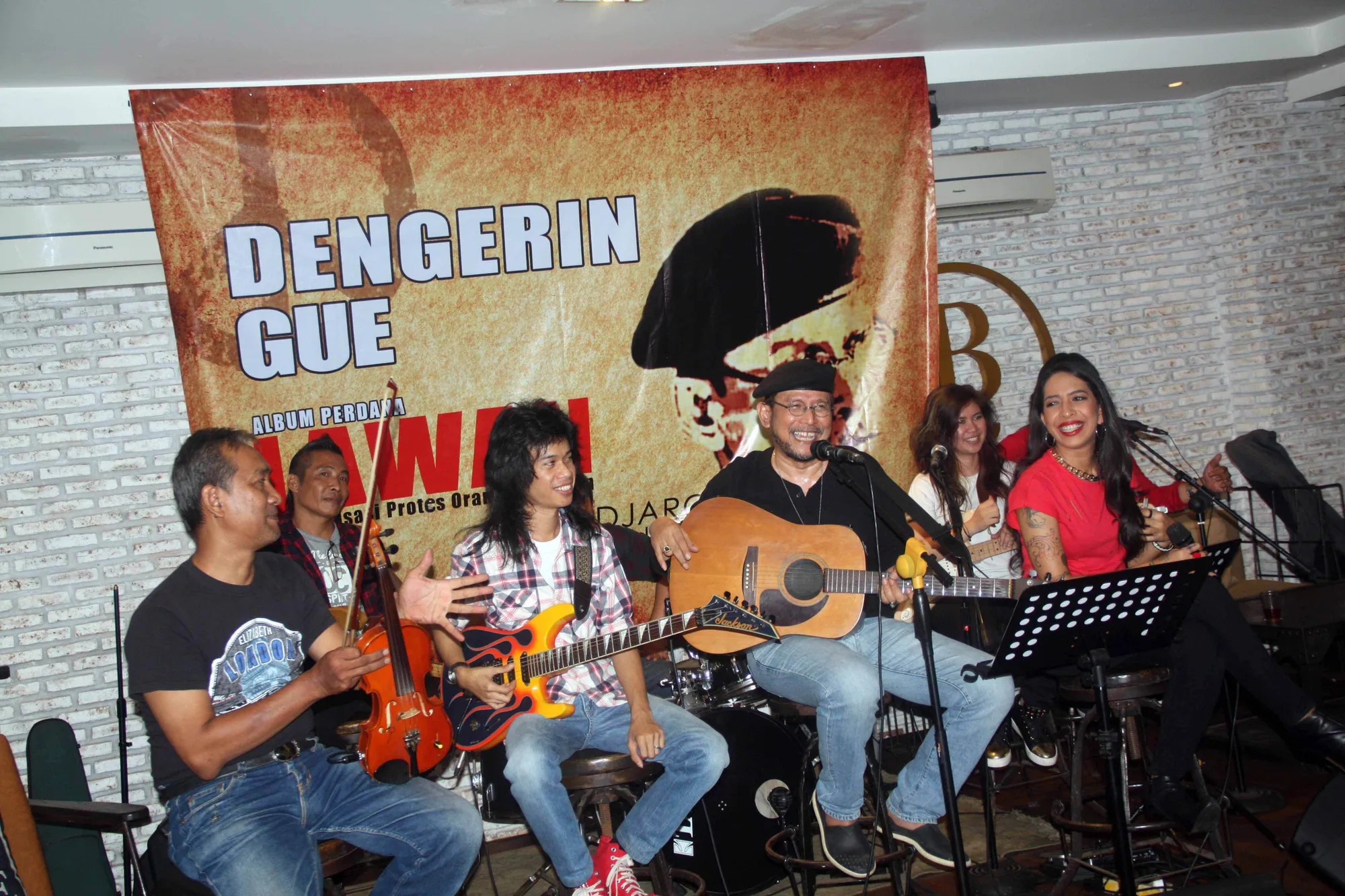 Boedi Djarot kritik pemerintah lewat musik © Kapanlagi.com®/Fikri Alfi Rosyadi