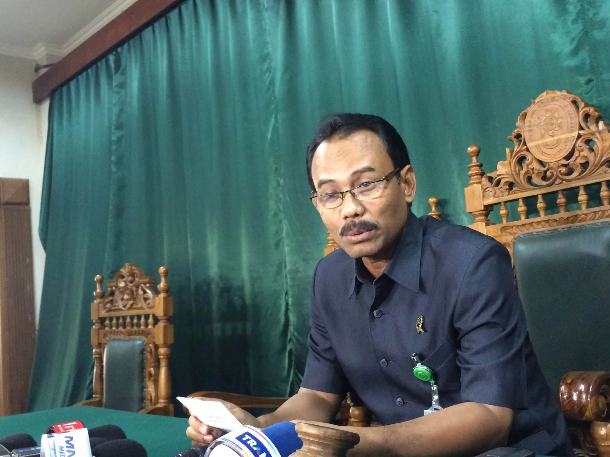 Jajat tak mau memberikan banyak informasi © KapanLagi.com®/Fikri Alfi Rosyadi