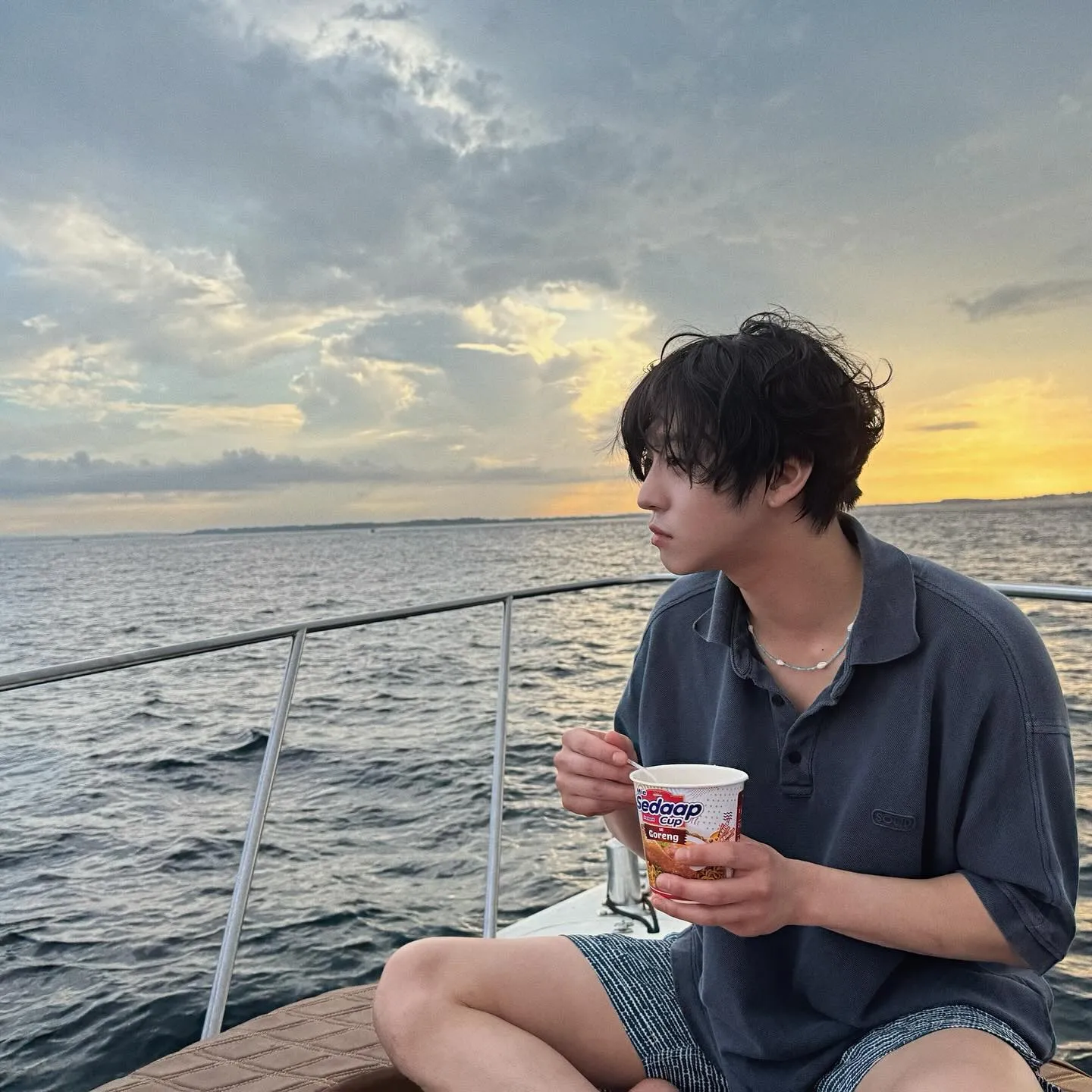Ahn Hyo Seop during his vacation in Bali. (c) Instagram/imhyoseop