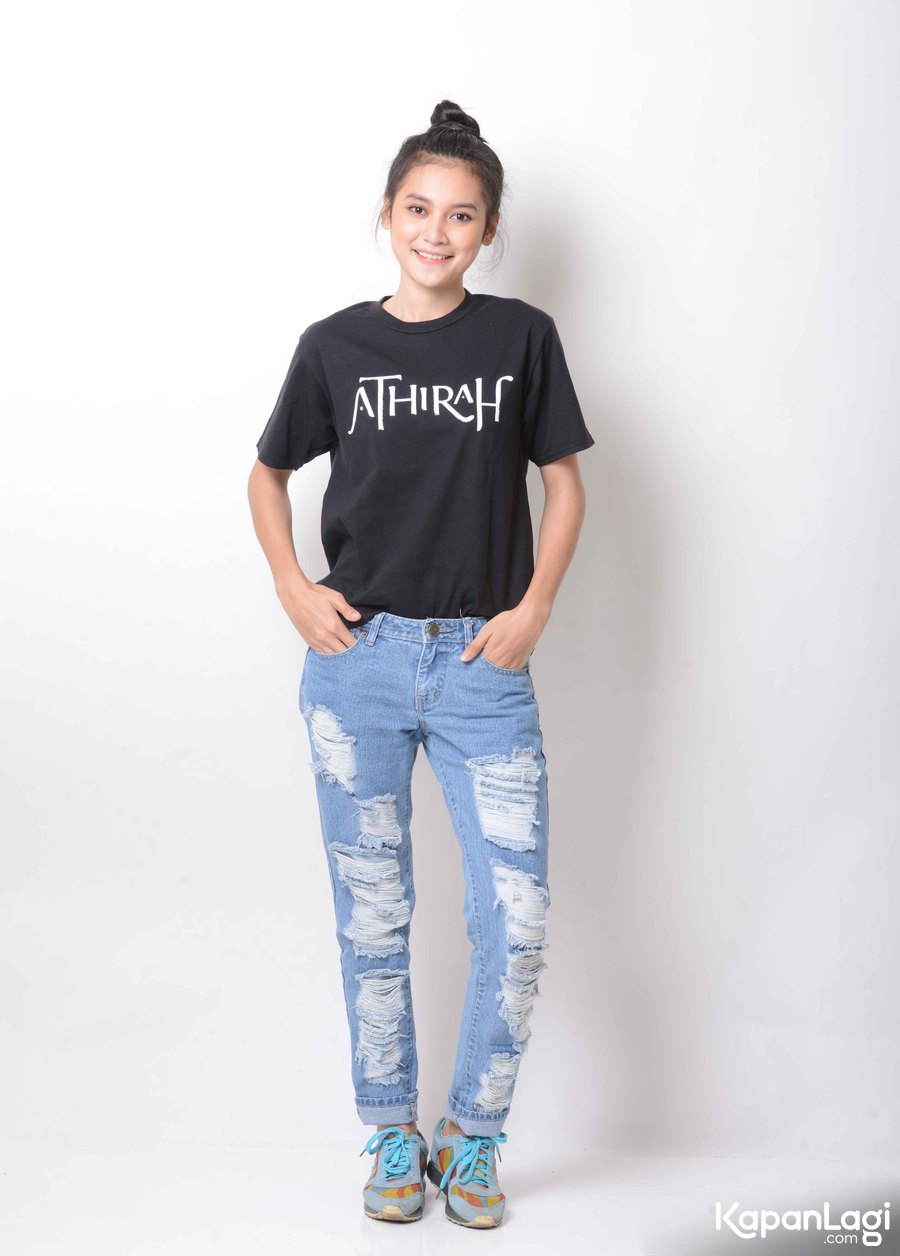 Indah: "Aku masih baru di dunia perfilman. Banyak yang lebih bagus dari aku."/©KapanLagi.com®/M. Akrom Sukarya