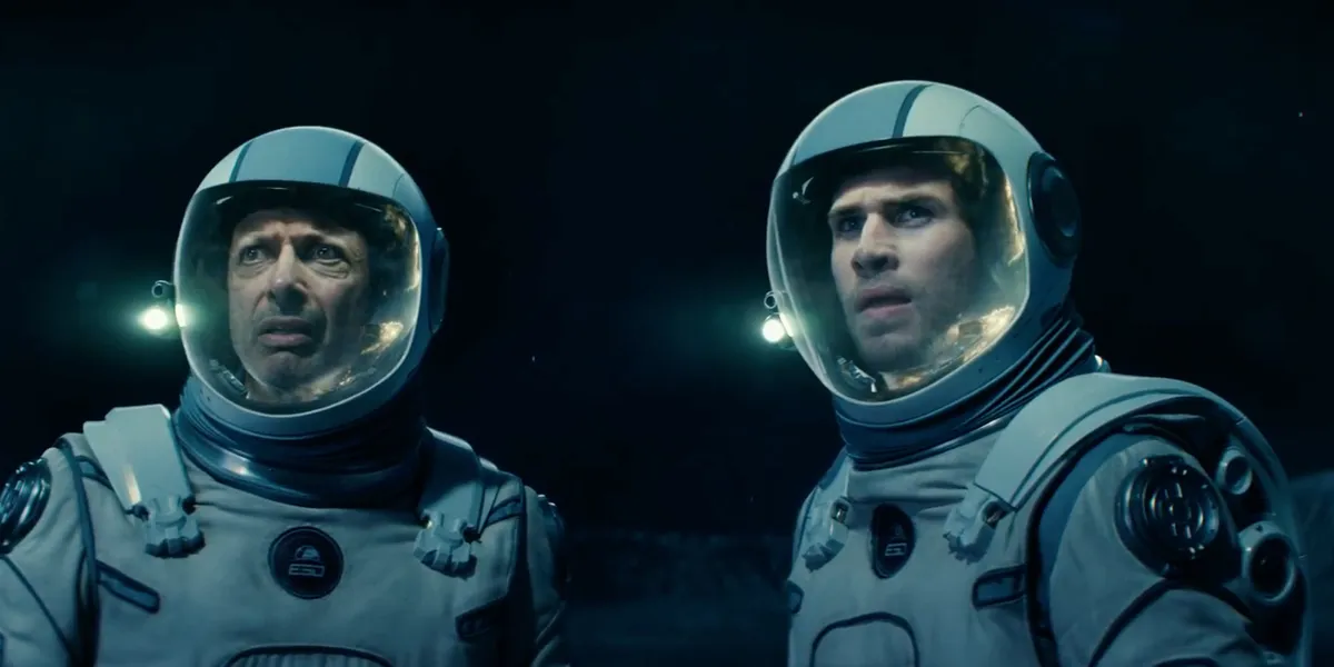 Jeff Goldblum & Liam Hemsworth © themarysue