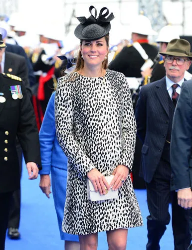 Kate Middleton menjelang kelahiran @ thestir.cafemom.com
