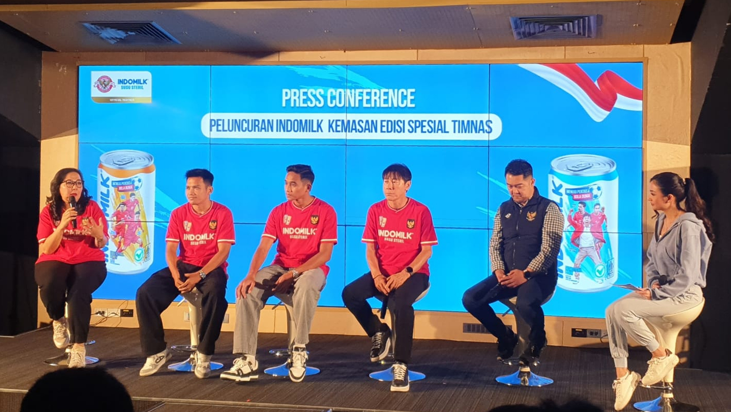 Vanda Ratana, General Manager Marketing Indomilk Susu Cair dan Susu Bubuk saat Press Conference Peluncuran Indomilk Kemasan Edisi Spesial Timnas yang berlangsung di Auditorium GBK, Jakarta, Kamis (7/11/2024).