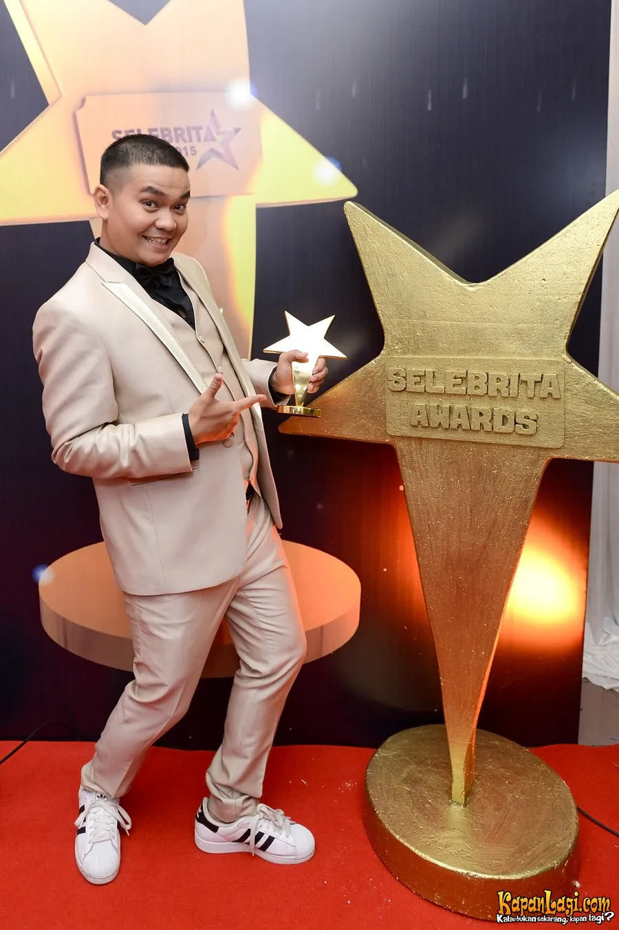 Indra berharap dirinya bisa tetap bertahan di dunia hiburan meski banyak pendatang baru © KapanLagi.com®/Bambang E Ros