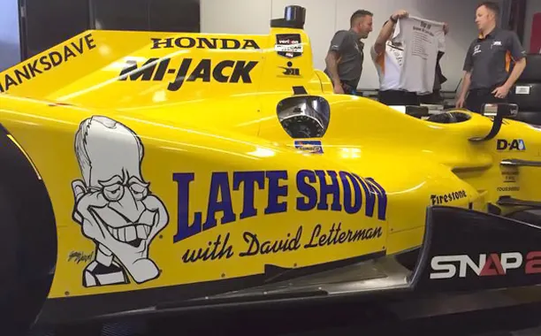 Mobil tribute yang berakhir tragis © Millennium_RG/twitter