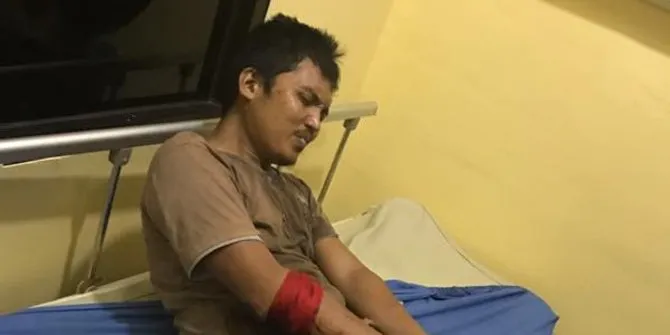 Pelaku akhirnya ditembak polisi dan kini sedang dirawat di RS Bhayangkara untuk menjalani pemeriksaan lanjutan © merdeka.com