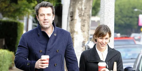 Ben Affleck dan Jennifer Garner resmi layangkan gugatan cerai © FameFly.Net
