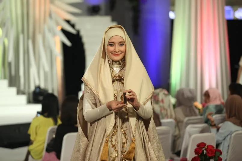 Inneke Koesherawaty selalu memakai lipstik © KapanLagi.com®/Abbas Adi