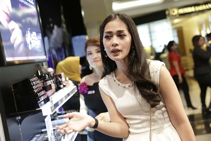 Sering mencoba produk kosmetik, wajah Gracia pernah bruntusan bak panuan. (KapanLagi.com/Agus Apriyanto)