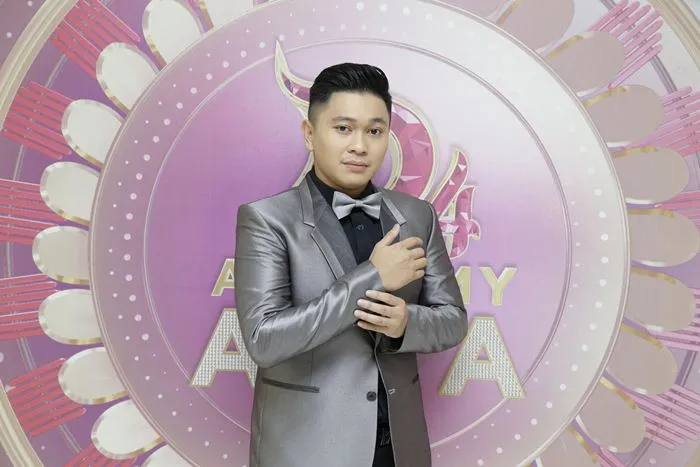 Salah lirik di atas panggung, Afiq mengaku kurang fokus. (KapanLagi.com/Akrom Sukarya)