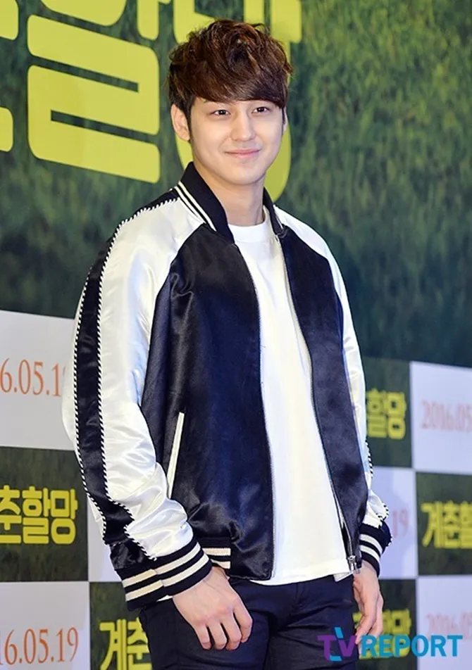 Kim Bum akan memulai wamilnya bulan ini. (Cr: Naver)