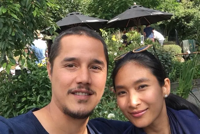Kehamilan kedua Happy Salma menambah kebahagiaan rumah tangganya dengan Tjok Gus. © instagram.com/happysalma