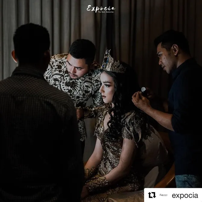 Anpa Suha yang menjadikan Tasya Farasya Queen of The Jungle pada malam hena. © instagram.com/anpasuha_official