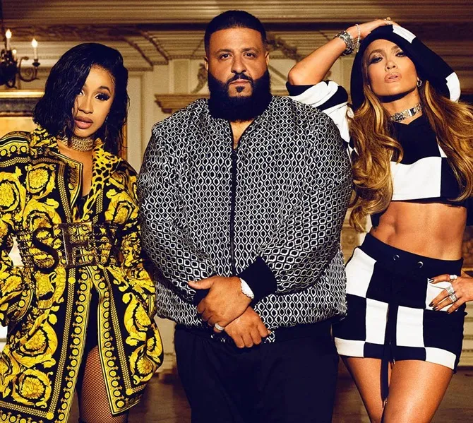 Cardi B, DJ Khaled, dan J-Lo siap pamer kemewahan do video klip Dinero. © instagram.com/jlo