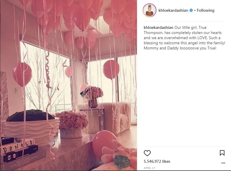 Pengumuman nama anak Khloe dan Tristan. © Instagram.com/KhloeKardashian