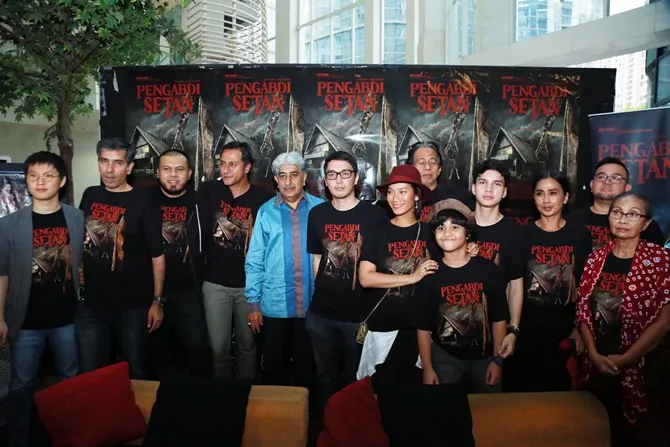 Para cast lengkap PENGABDI SETAN. © KapanLagi.com/Muhammad Akrom Sukarya