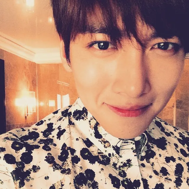 Wajah close up Ji Chang Wook bikin silau mata. ©instagram/jichangwook