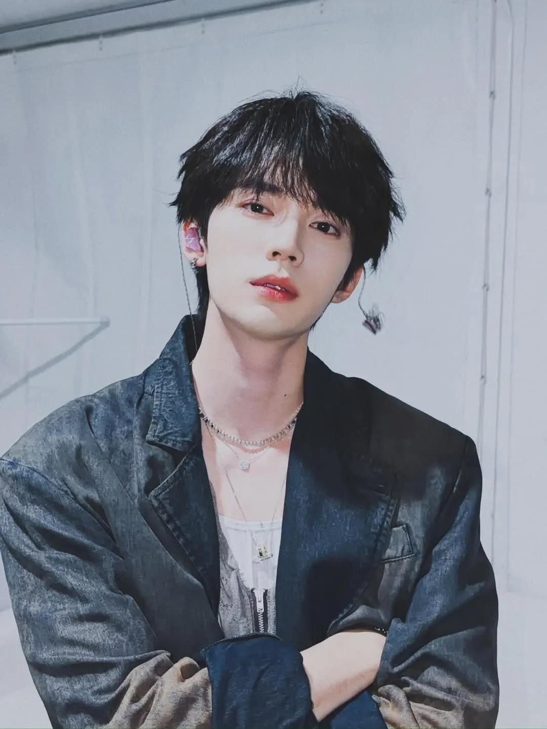 Zhou Yiran - instagram.com/@zrzrzryyy