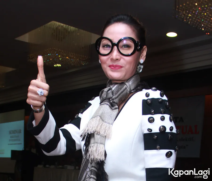 Inul berharap tak dapat masalah lagi di usianya yang baru © KapanLagi.com®/Muhammad Akrom Sukarya