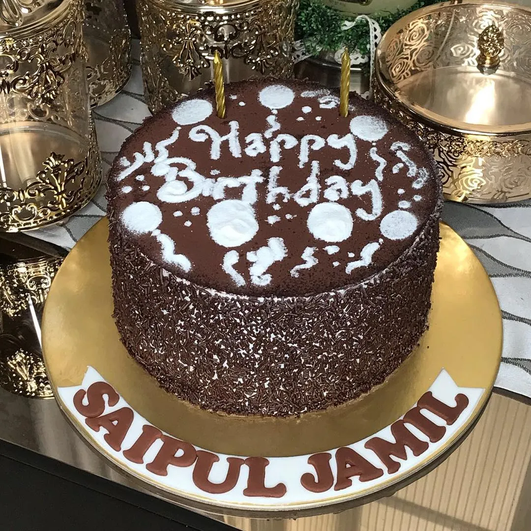 Kue ultah spesial dari Inul untuk Bang Ipul / Credit: Instagram - inul.d