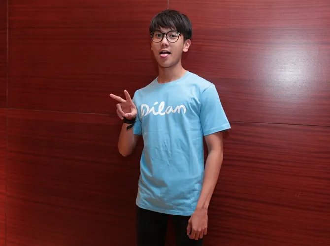 Memerankan tokoh Dilan jadi tantangan yang cukup besar bagi Iqbaal. (Credit: KapanLagi.com/Muhammad Akrom Sukarya)