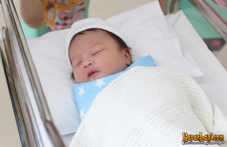 Irfan Hakim Akhirnya Punya Anak Laki-Laki - KapanLagi.com