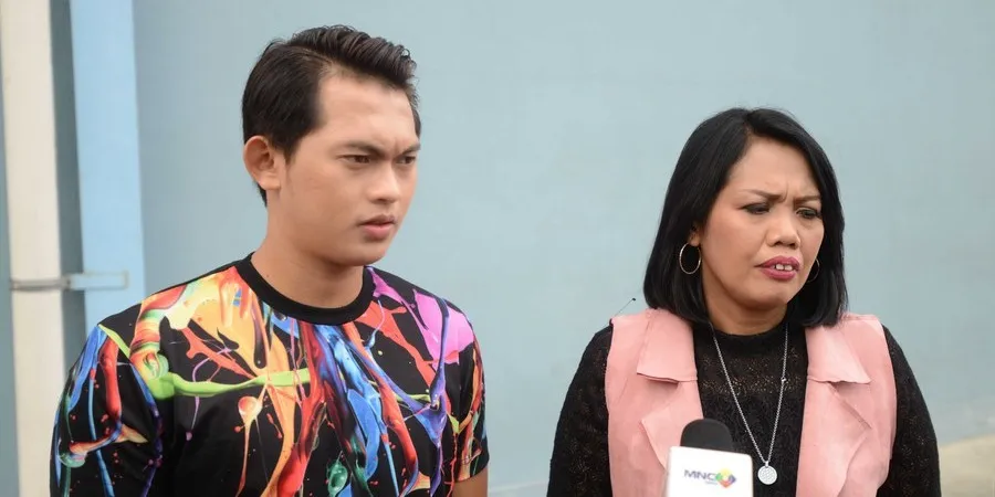 Irfan Sbaztian dan Elly Sugigi ©Kapanlagi.com/Bayu Herdianto