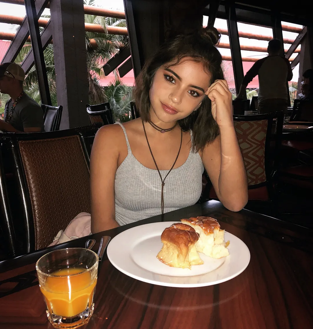Isabela Moner, sang pemeran Dora © instagram.com/isabelamoner
