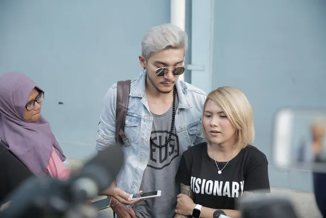 Evelyn Nada Anjani dekat dengan Isa Khan © KapanLagi.com/Nurwahyunan