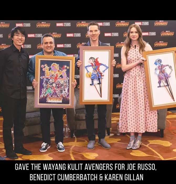 Is Yuniarto bersama sutradara dan cast AVENGERS: INFINITY WAR. © Instagram/is.yuniarto