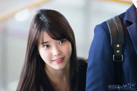 IU