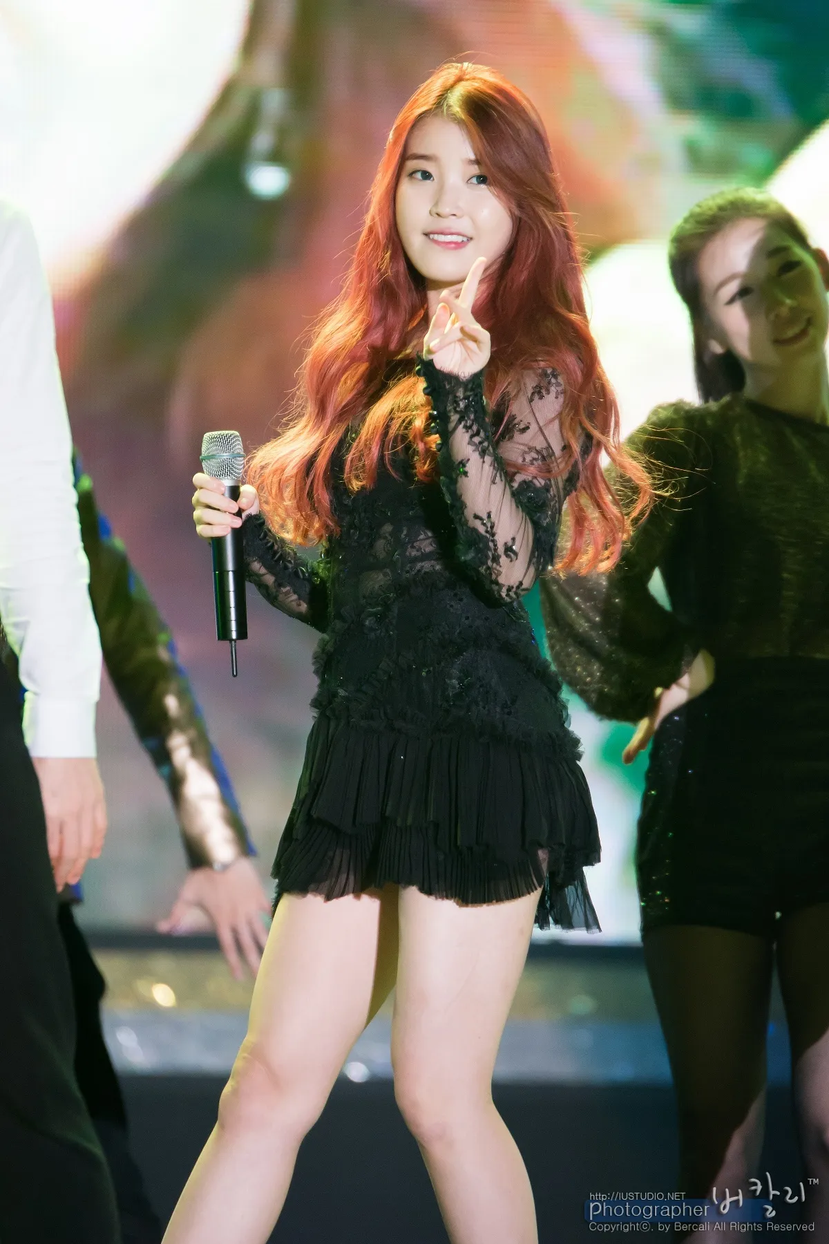 Fans IU sudah mengumpulkan bukti komentar haters dan diserahkan pada agensi untuk diproses secara hukum. ©Koreaboo.com