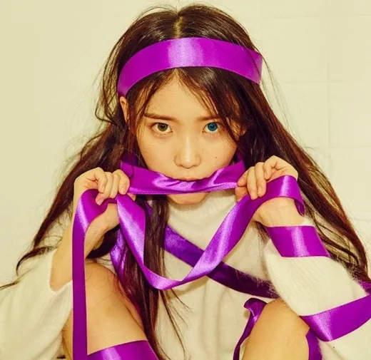Foto tease IU untuk mini album keempat selanjutnya. © kpopherald.com