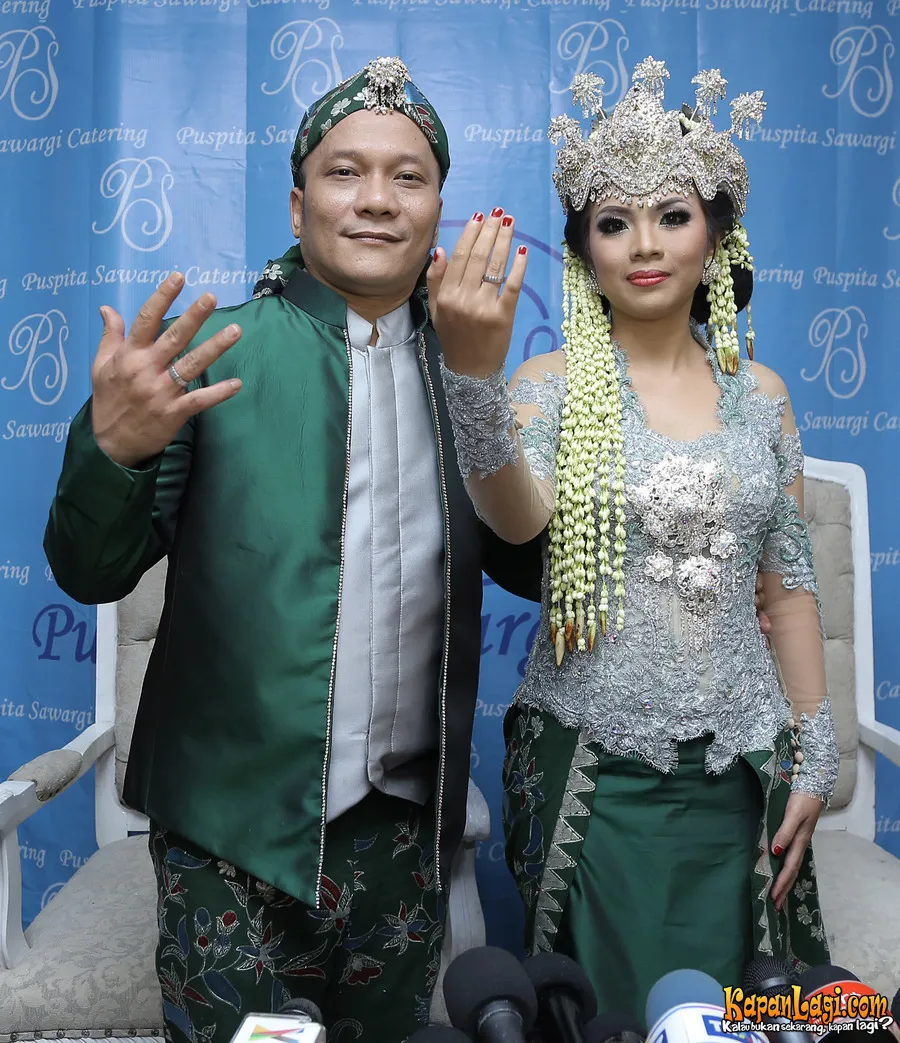 Suka travelling, Iwa K ingin ajak sang istri bulan madu ke Raja Ampat. ©KapanLagi.com®/Agus Apriyanto