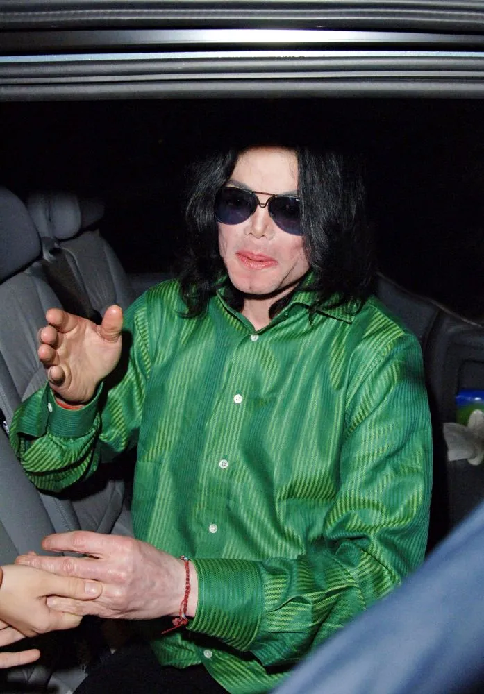 Michael Jackson @ aceshowbiz.com