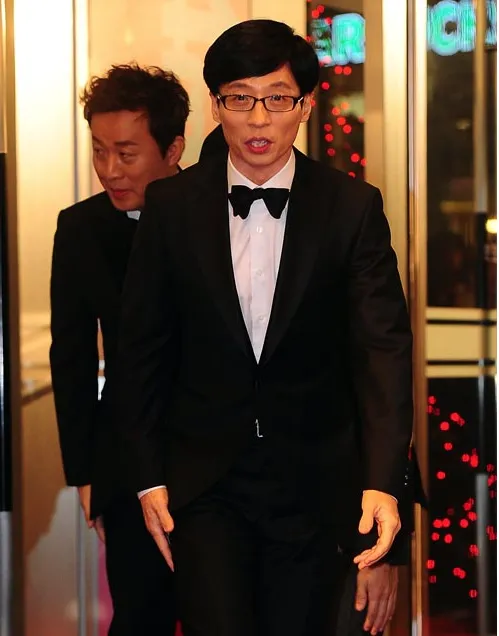 Bayaran Yoo Jae Suk ternyata nggak cukup besar. @kdramastars.com