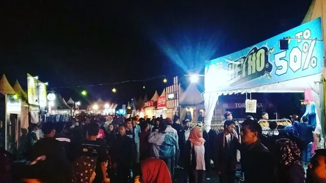 JAKCLOTH SUMMERFEST (credit : kapanlagi.com/Sahal Fadhli)