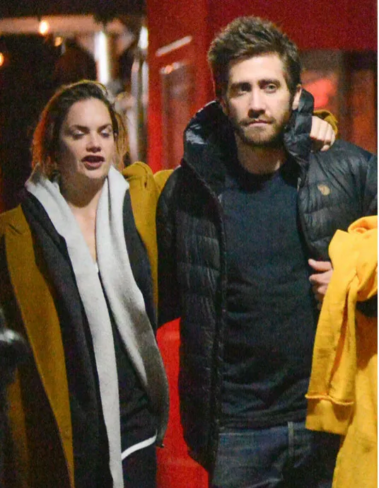 Ruth Wilson & Jake Gyllenhaal dikabarkan berciuman ©eonline