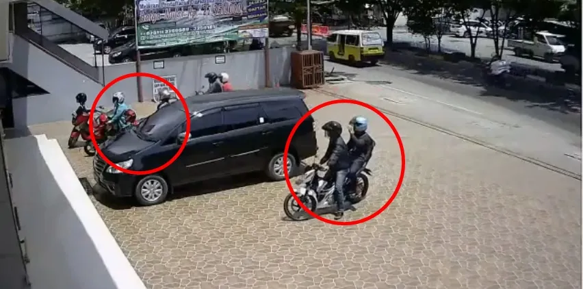 Dua orang wanita jadi korban penjambretan di Banjarmasin tapi apa yang mereka lakukan bikin kamu tak percaya! © Youtube.com/RedBorneo