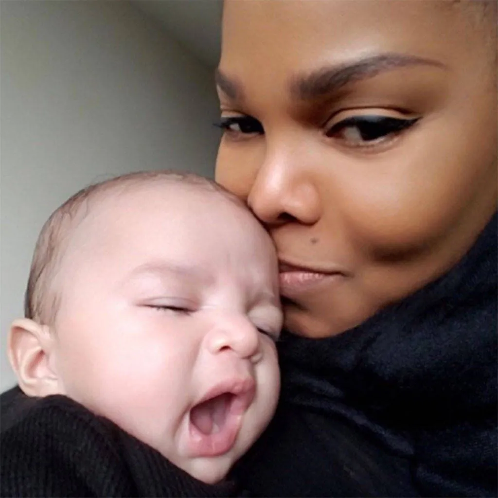 Perkenalkan, si kecil ganteng ini namanya Eissa! © twitter.com/janetjackson