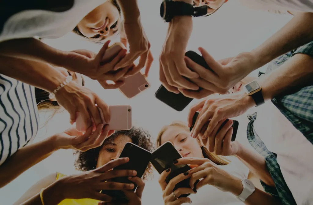 Ilustrasi internetan (credit: Shutterstock)