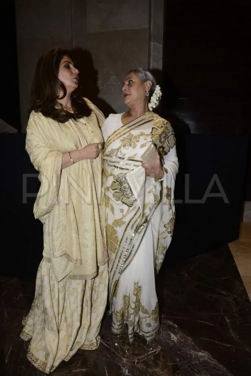 Jaya dan Dimple sama-sama heboh saat bertemu setelah sekian lama © Pinkvilla.com