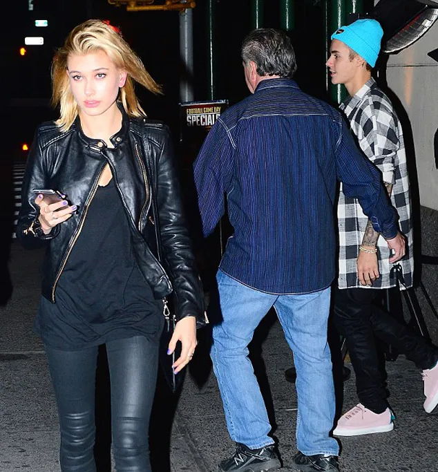 Inilah sosok Hailey yang dikabarkan dekat dengan Justin ©splashnews.com