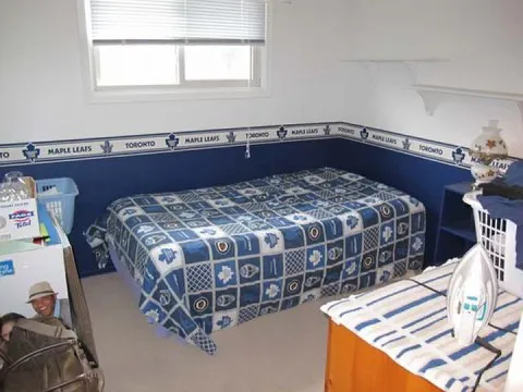 Kamar Justin Bieber dulu @ etonline.com