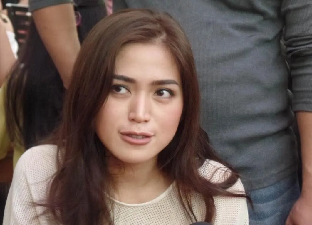 Jessica Iskandar mengaku tak ada masalah apa-apa meski mengunfollow akun Instagram Luna Maya dan Jupe. ©KapanLagi.com/Abbas Aditya